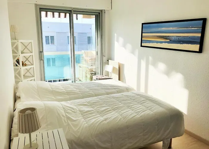 Jardin 308 Avec Terrasse Et Parking Lägenhet *